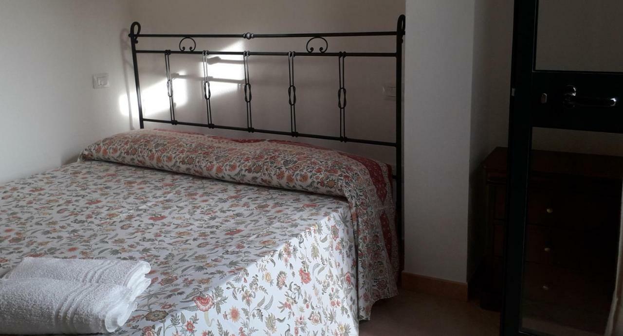 Willa Agriturismo La Tuva Padru Zewnętrze zdjęcie